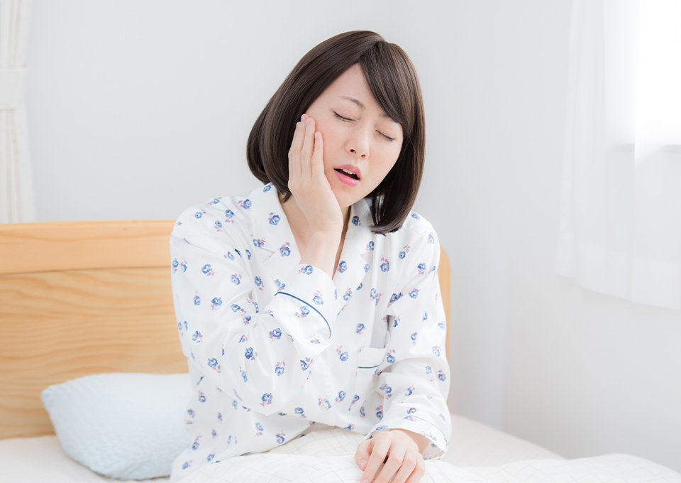歯ぎしり・食いしばり
